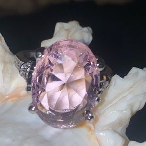 Gorgeous Pink Kunzite Handcrafted 925 Silver vintage-look ring
